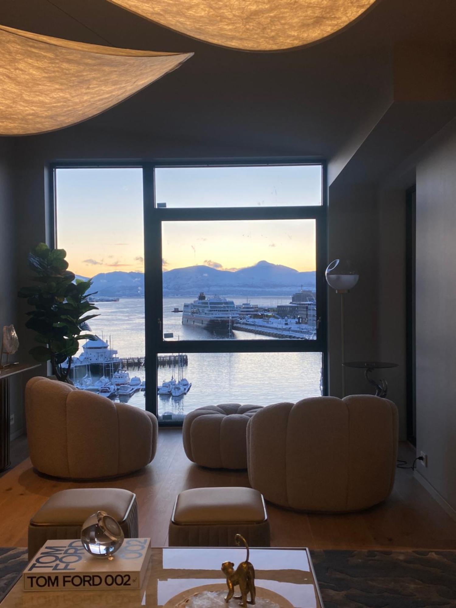 טרומסה Vindlys Luxury Penthouse Apartment מראה חיצוני תמונה