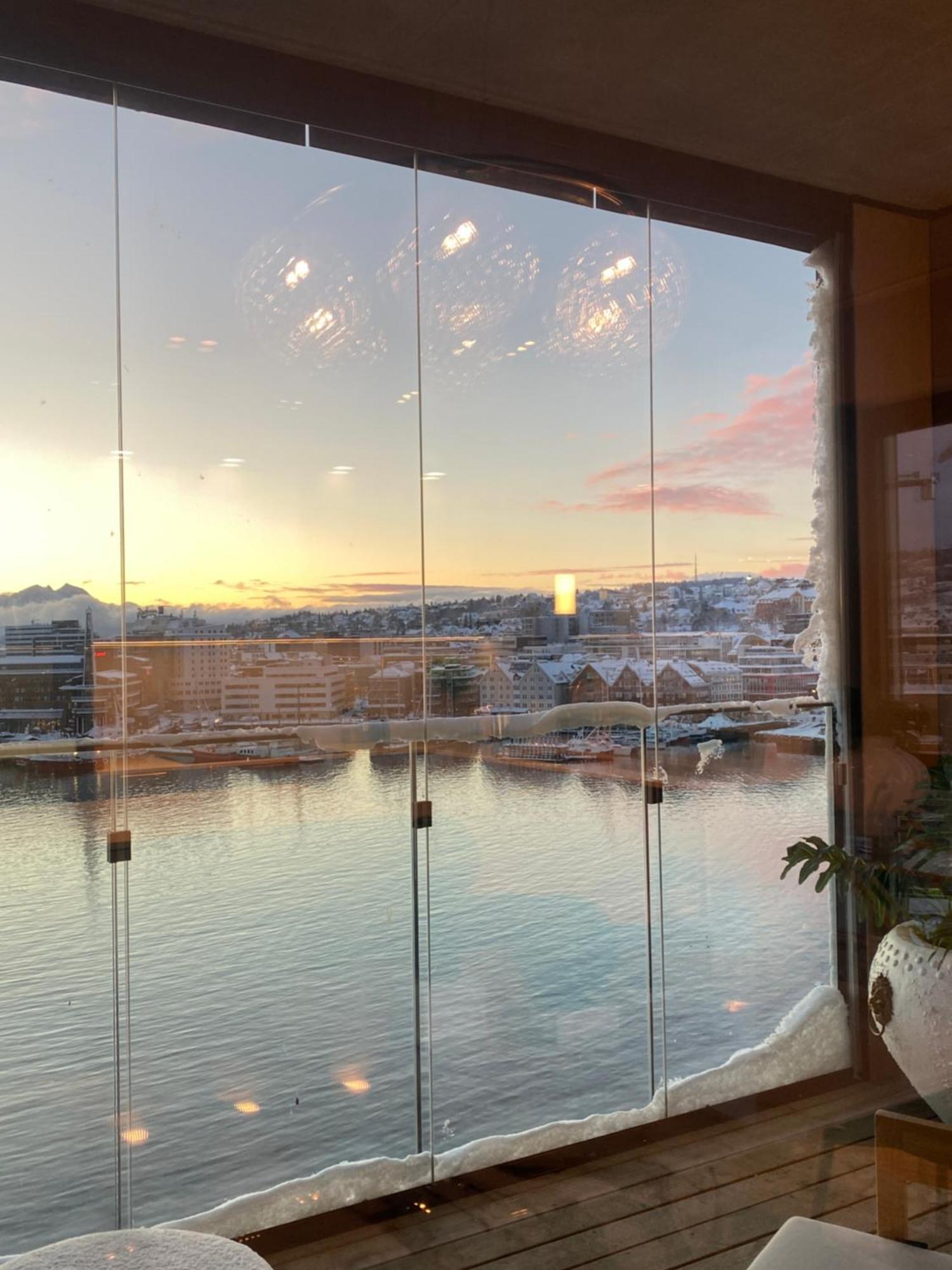 טרומסה Vindlys Luxury Penthouse Apartment מראה חיצוני תמונה